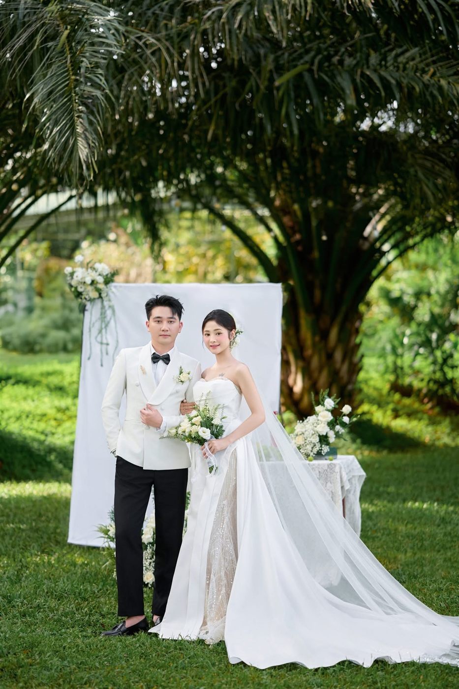 Ảnh cưới ngoại cảnh sân vườn Pleiku